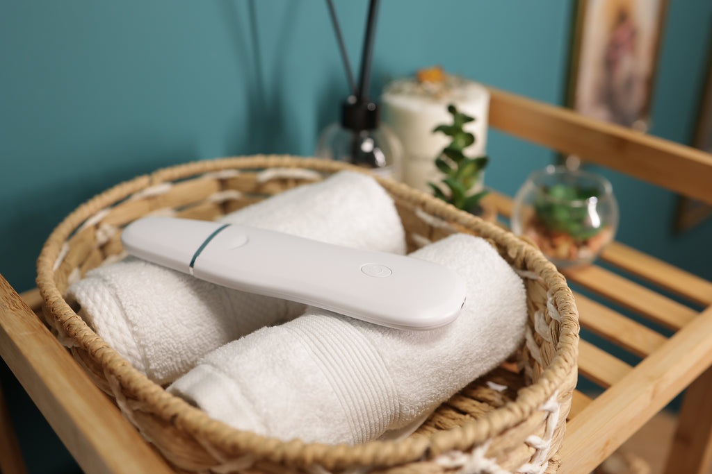SKNOVA Ultrasonic Skin Scrubber