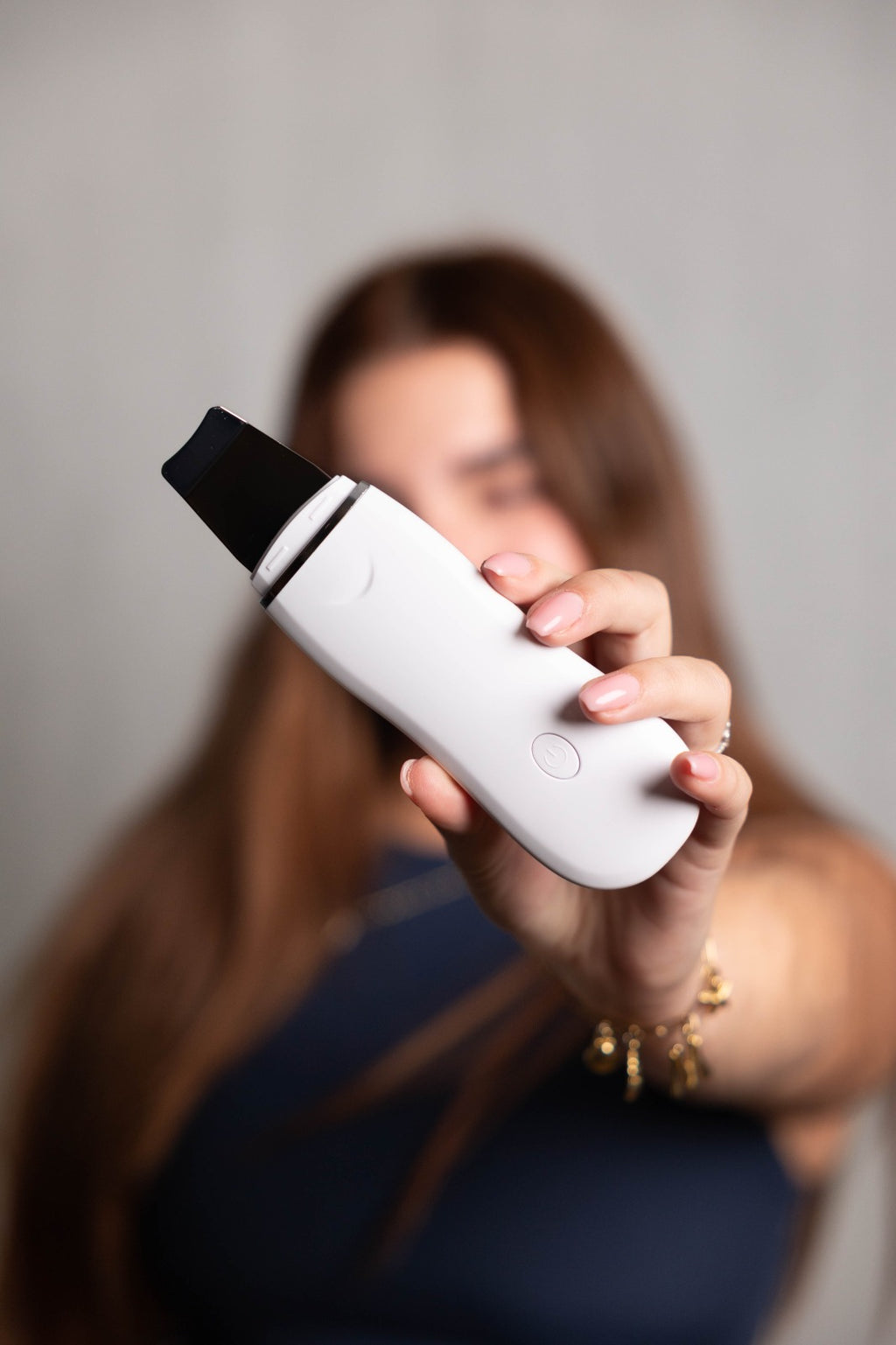 SKNOVA Ultrasonic Skin Scrubber